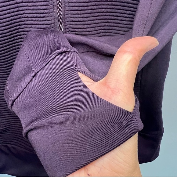 Athleta Women's Dark Purple Activewear Track Jacket Thumbhole Sz M High Neck Zip - Picture 12 of 12